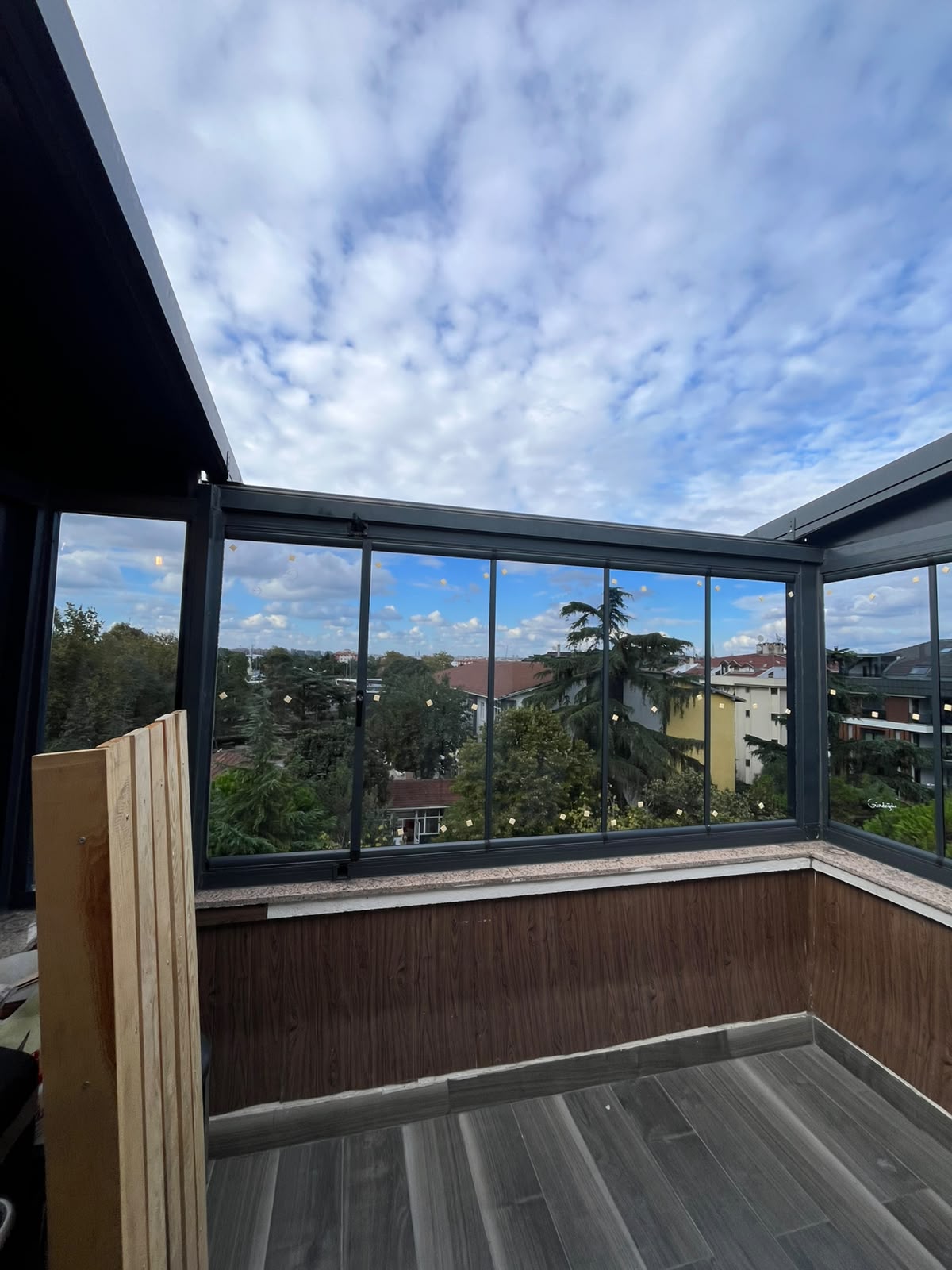 İstanbul cam balkon tamiri katlanır ve sürgülü cam balkon tekerlek rulman servisi