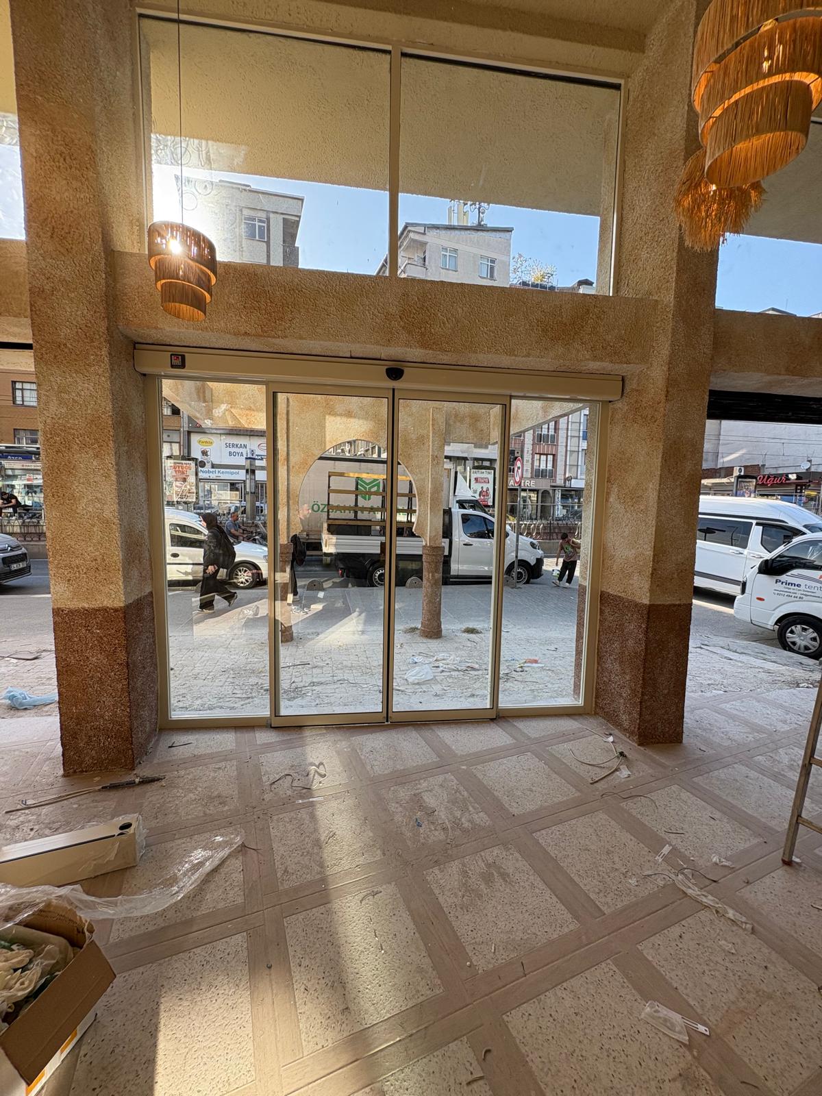 Tek yana kayar tek kanat otomatik fotoselli cam kapı